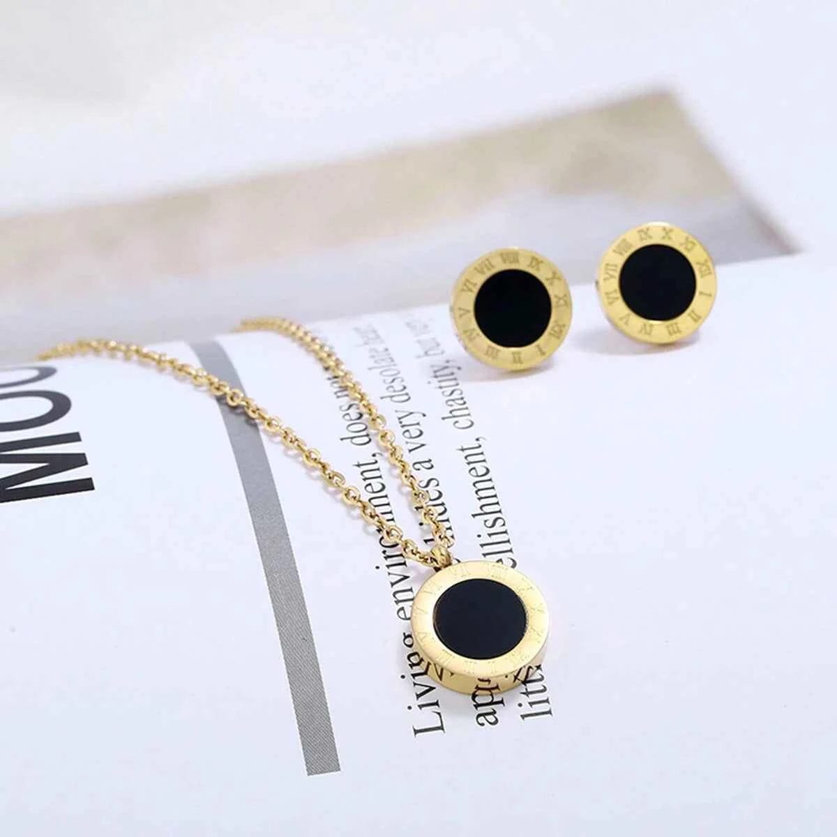 Roman Necklace with Tops