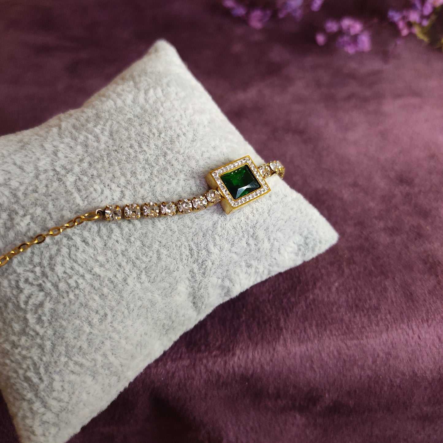 Emerald Stone Bracelet