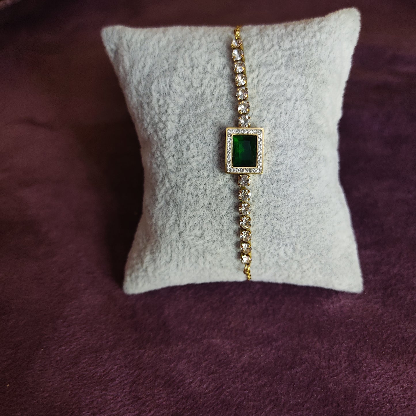 Emerald Stone Bracelet