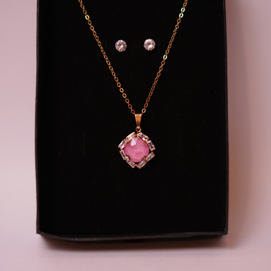 Pendant Necklace with Tops