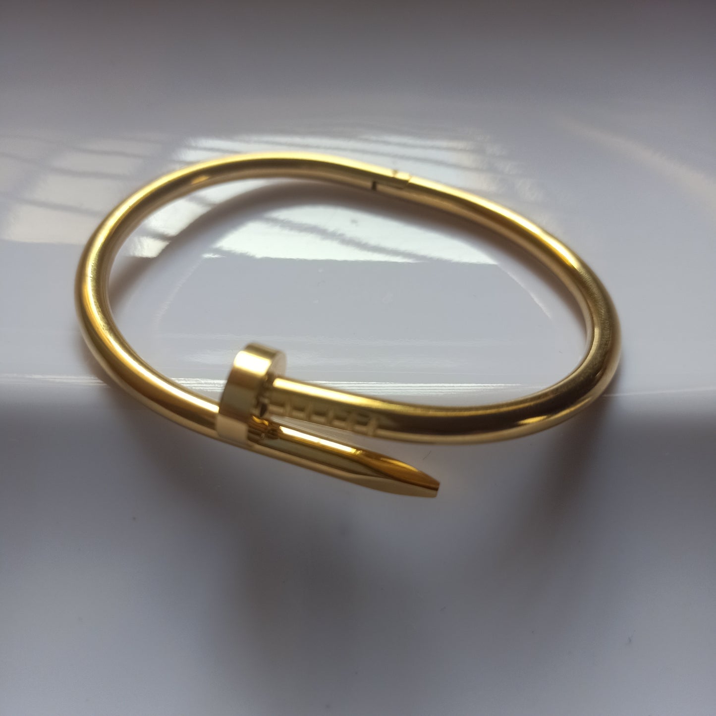 Nail Bangle