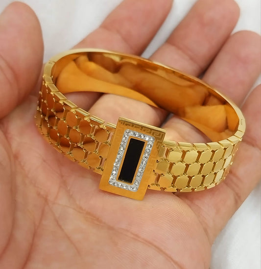 Honey comb Bangle