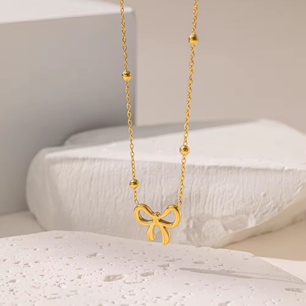Bow Necklace