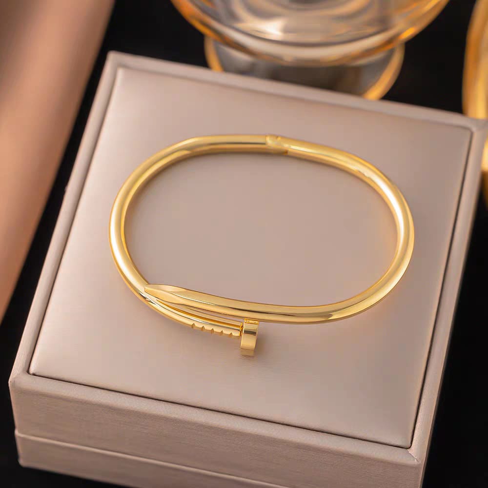 Nail Bangle