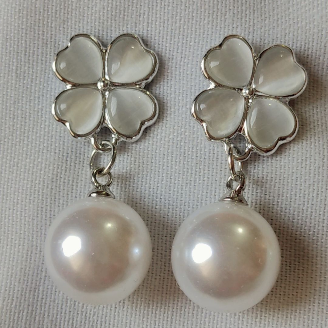 Pearl Heart Earring