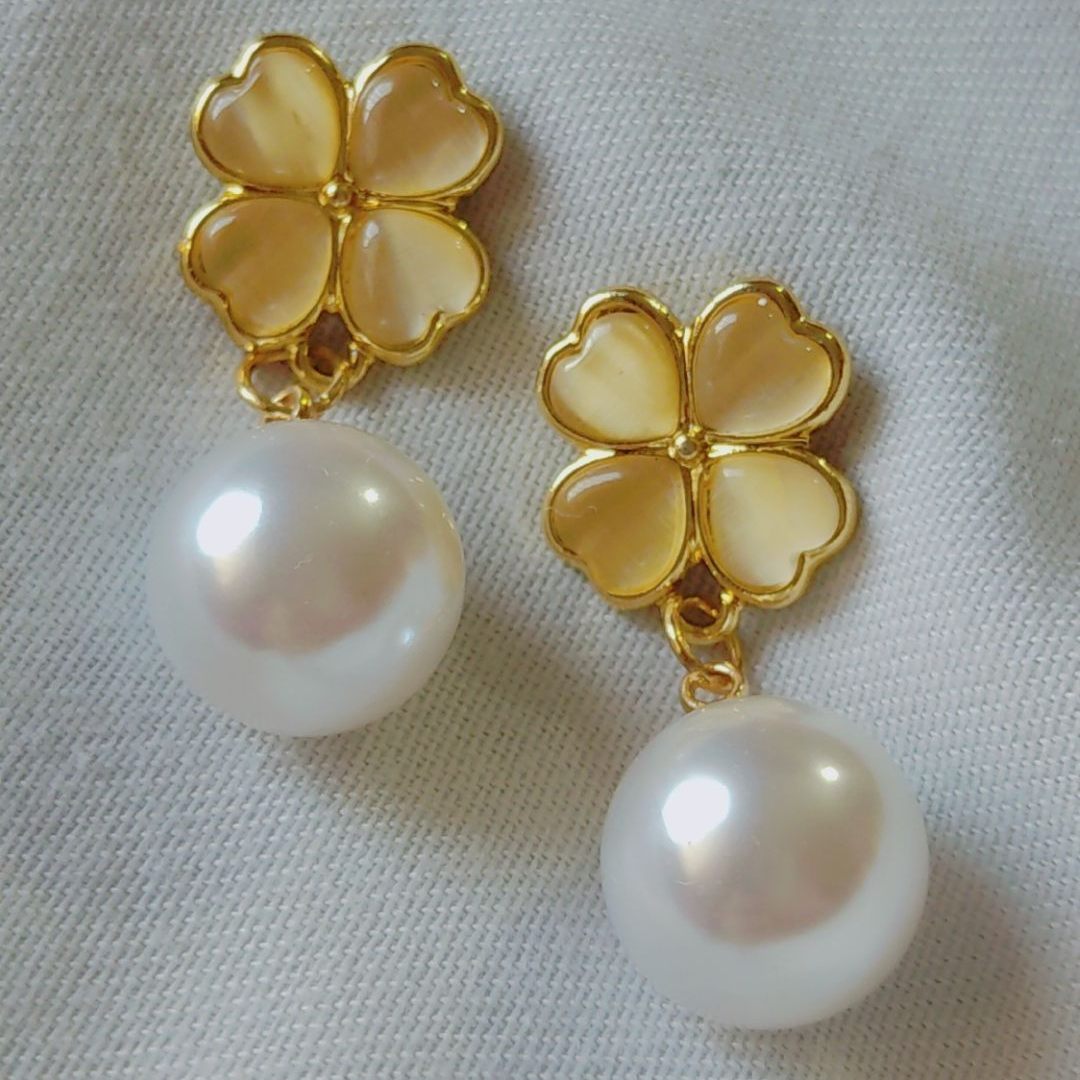 Pearl Heart Earring